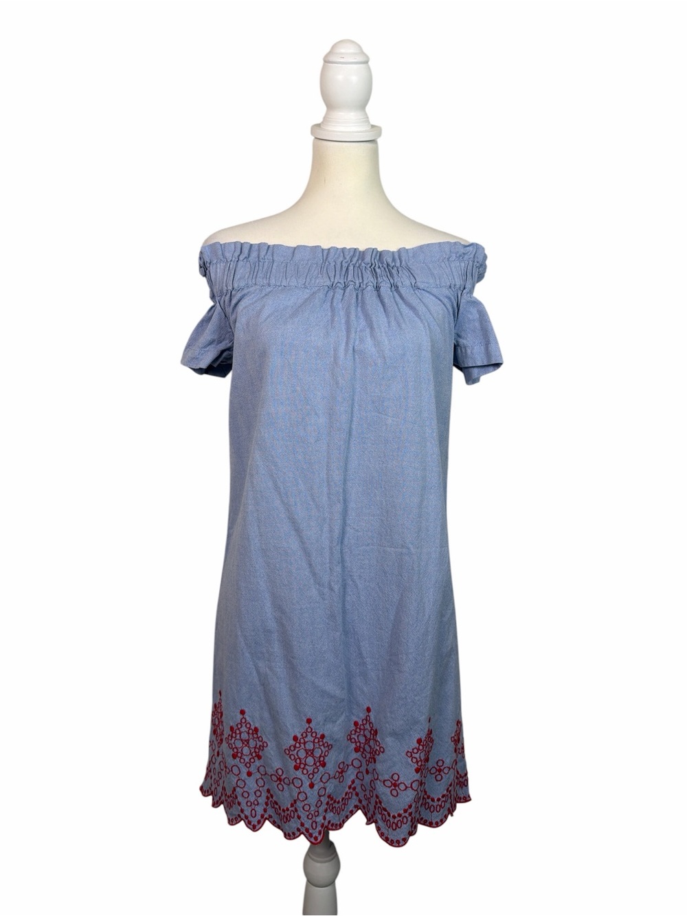 Vineyard Vines Chambray Off Shoulder Dress Size Small Red Embroidered Scallop